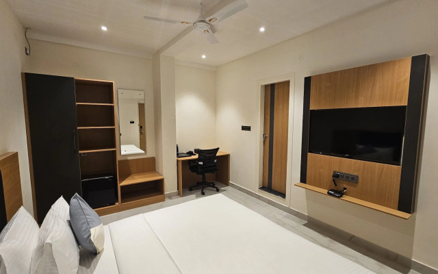 Emerald Urban Comforts