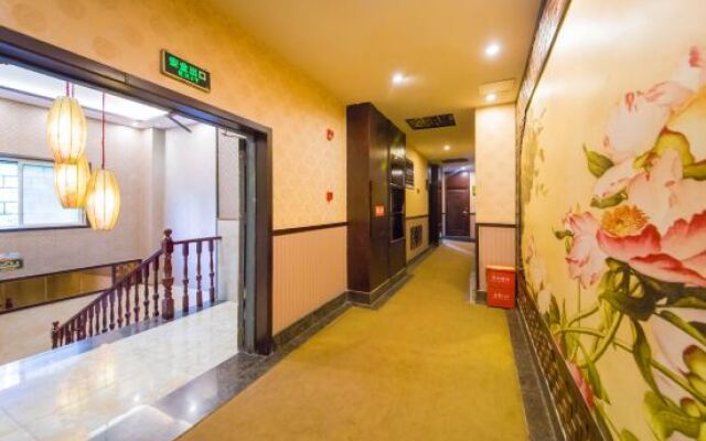 Jinxiu Zhixing Business Hotel