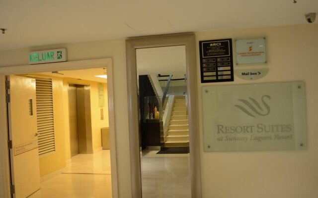 W Studio Resort Suites at Pyramid Tower