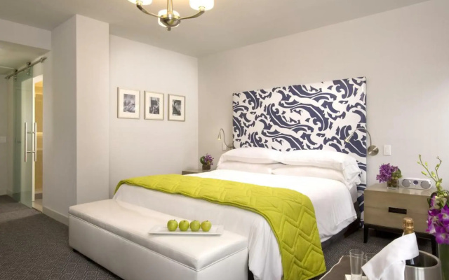 Hotel Breakwater South Beach