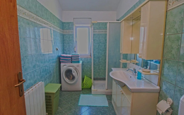 Apartments Mihatović