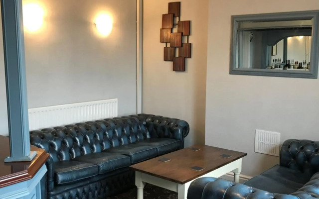 Holly Trees Hotel