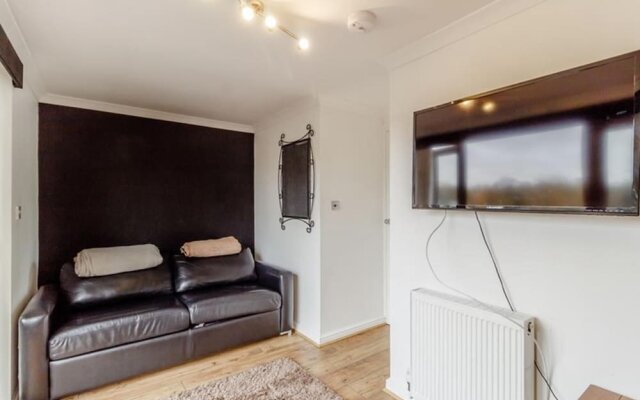 Riverview, Wifi, Smart TV, Self Entry,town Centre
