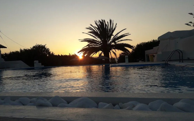 Faros Villa small hotel & restaurant