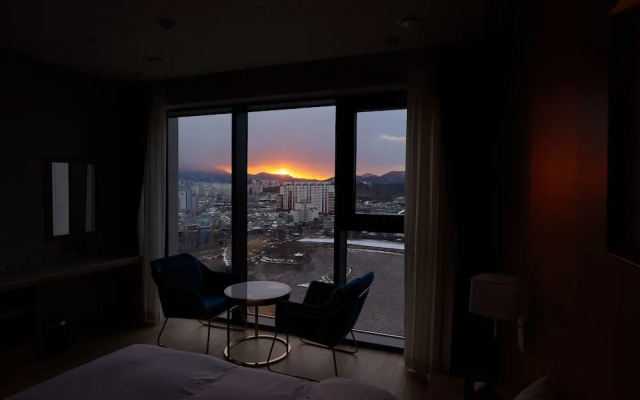 CS Hotel