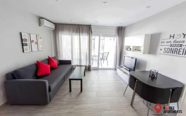 Roses Apartments Red Loft vista mar lateral