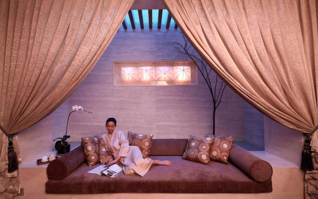 Renaissance Shanghai Putuo Hotel