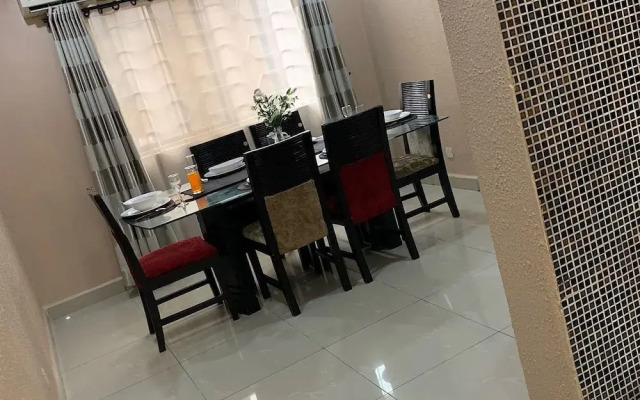 Tanye apartment