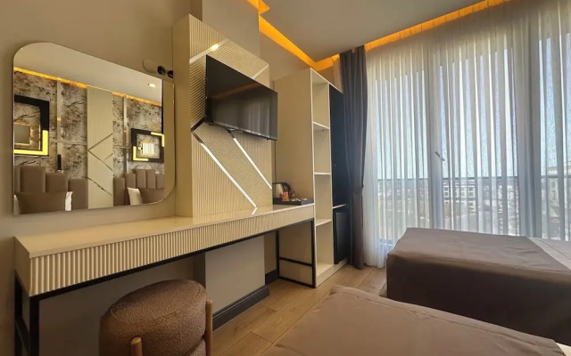 Fourpoints Airport Hotel