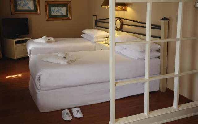 Suites del Bosque Hotel