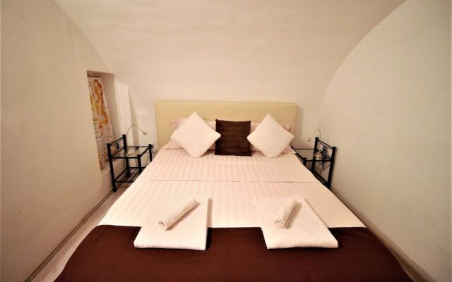 Budapest Easy Flats - Jokai Apartments