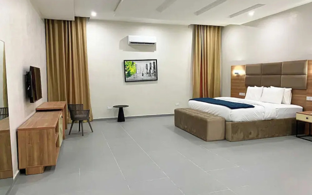 Ladalob Royal Suites