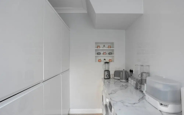 Exquisite 3 Bedroom House in the Heart of Edinburgh