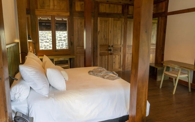 Tira Vilagna Suites & Spa