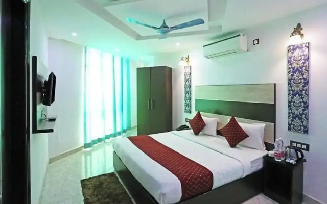 Hotel Silky Palace By GRB