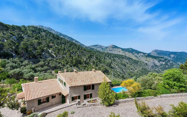 Holiday Home Es Barracar - CMI105