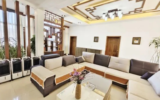 Yuhui Hotel (Pu'er High-speed Railway Station)