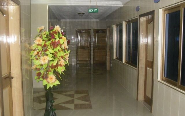 Senator Hotel
