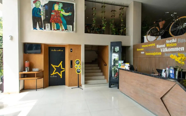 Yellow Star Ambarukmo Hotel