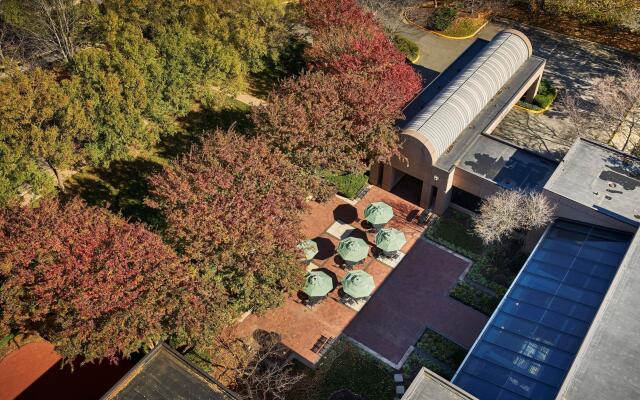Hilton Fairfax