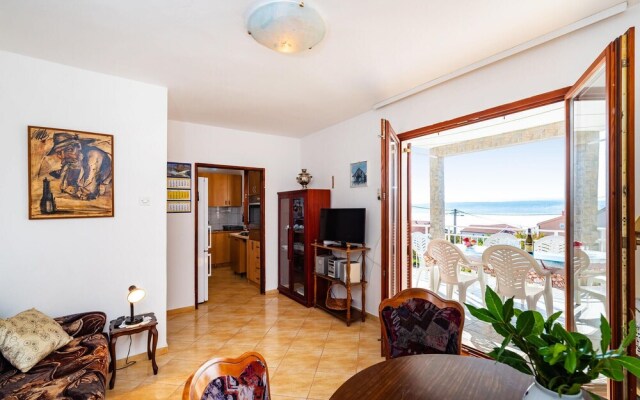Awesome Home in Maslenica With Wifi and 3 Bedrooms