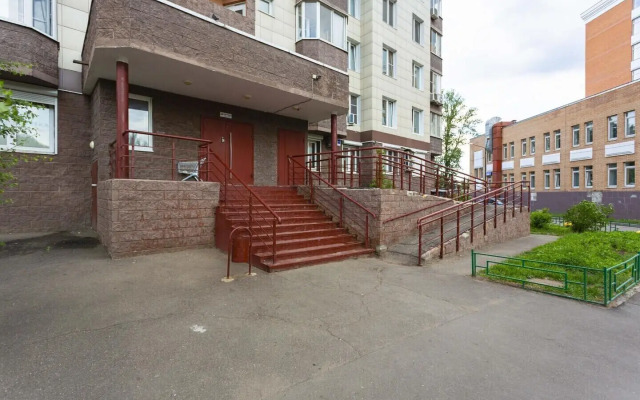 Moment House on Savvinskaya street 17