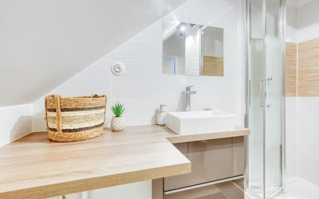 New & Modern house / Near RER / Disney & Paris