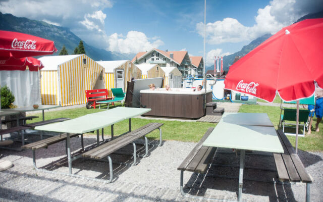 Balmers Tent Village - Hostel