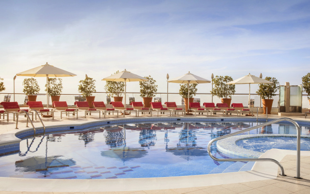 Towers Rotana