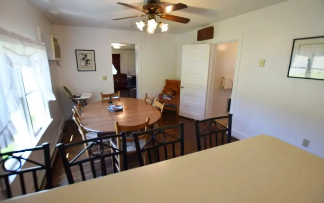 Graves Mountain Farm & Lodges