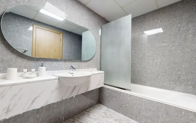 Primestay - Marina Diamond Residences