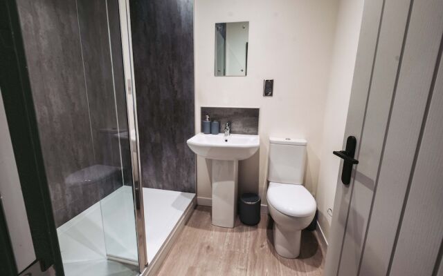 The Royal Bar & Shaker