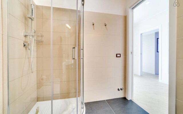 Luxury, Large Flat With Terrace on Vatican Walls