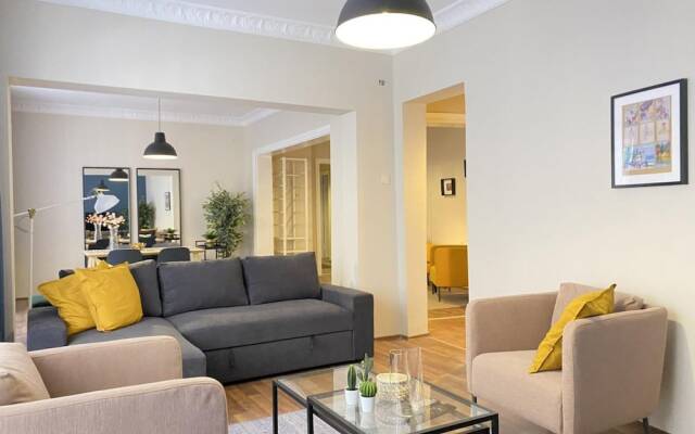 Missafir Flat Near Popular Attractions in Beyoglu