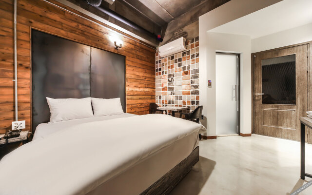 Daegu Gyeongbuk University Bridge Hotel