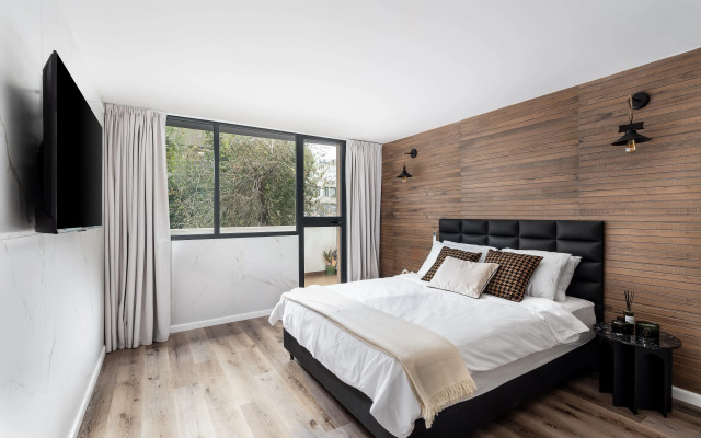 Mulan TLV Hotel