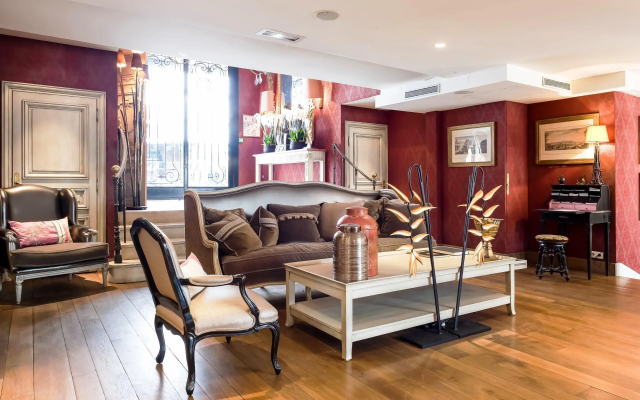 Hôtel Chateaubriand Champs Elysées