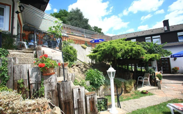 Hotel Pension Weinberg mit Landhaus Nizza