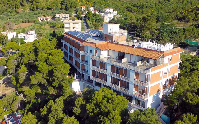 Hotel Punta Licosa
