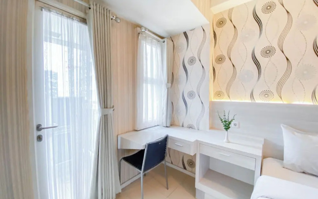 Spacious 2Br At Apartment Parahyangan Residence