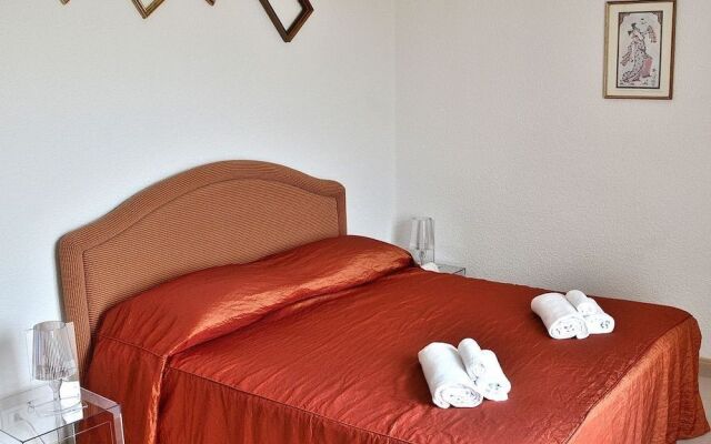 Villa del Filar With Pool