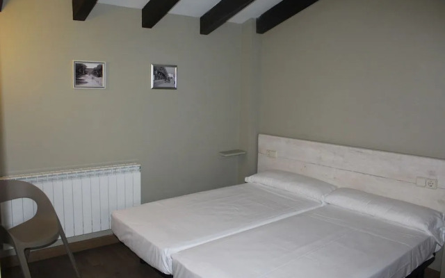 El Camino Urban Rooms