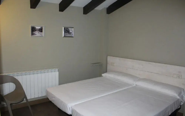 El Camino Urban Rooms