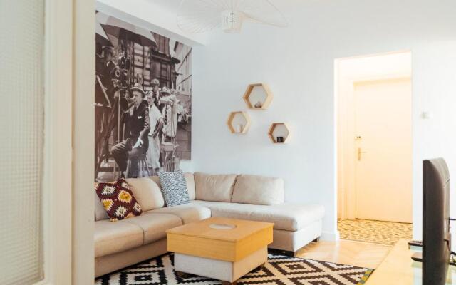 Alba Apartment on Calea Victoriei