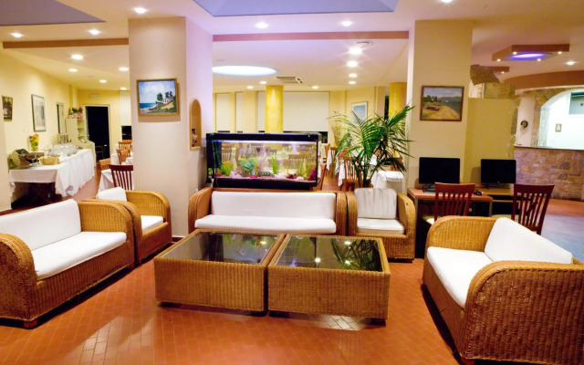Thomas Beach Hotel