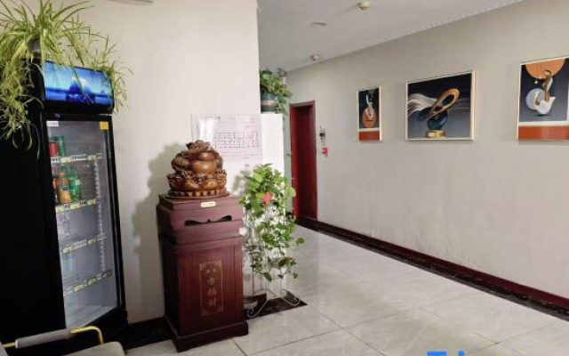 Qingdao Yuhao Express Hotel