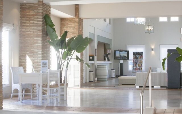 Playa De La Luz Hotel