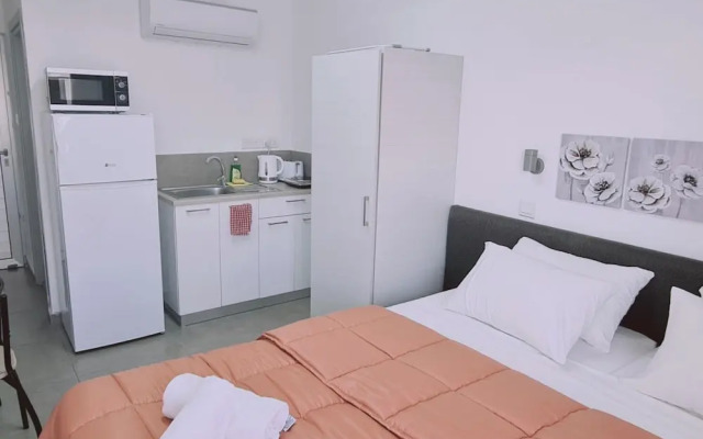 100 AN - Napa Living 21