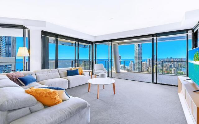 Circle On Cavill Surfers Paradise Apartments-Holiday Paradise