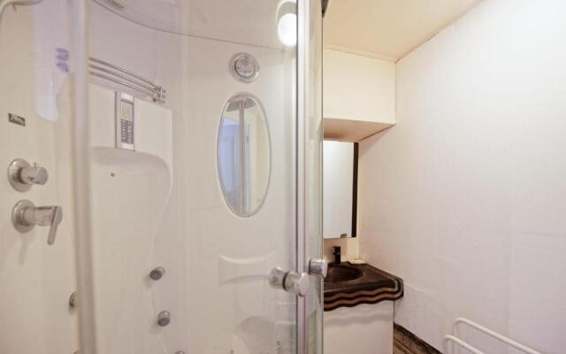 Le Doolie's Biarritz - Palawan Studio - Aircond - Garden Lounge